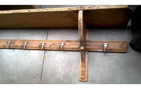 PORTE MANTEAU MURAL ANTIQUE ORME