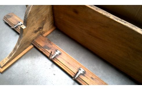 PORTE MANTEAU MURAL ANTIQUE ORME