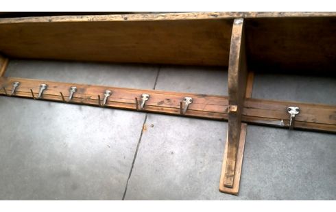 PORTE MANTEAU MURAL ANTIQUE ORME