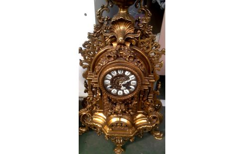 UHR KUPFER AKKUBETRIEBEN