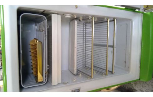 KOELKAST VINTAGE GROEN BOSCH DECO