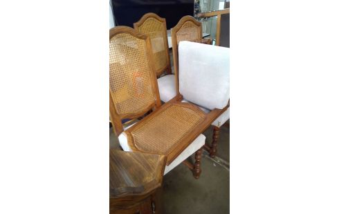 EETKAMER 6 STOELEN ROTAN