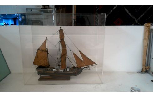 BOOT MODEL IN PLEXIGLAS