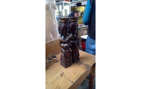 BEELDEN IN HOUT, 1 MET