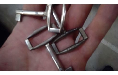 KLEERKAST VINTAGE ROSEWOOD VENEER