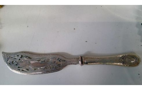 SIERMES ZILVERKLEURIG