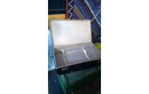 ÜBERSEEKOFFER 1 IM VINTAGE-STIL