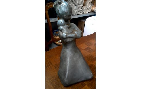 ESTATUA MUJER MET NIÑO CERÁMICO