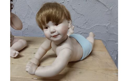 POUPEE BÉBÉ EN PORCELAINE