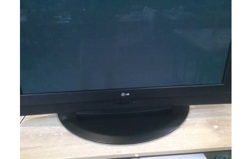 TELEVISEUR LG SANS TELECOMMANDE NI TNT HD