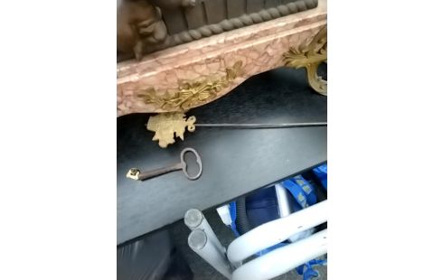 HORLOGE + PAIRE CASSOLETTES