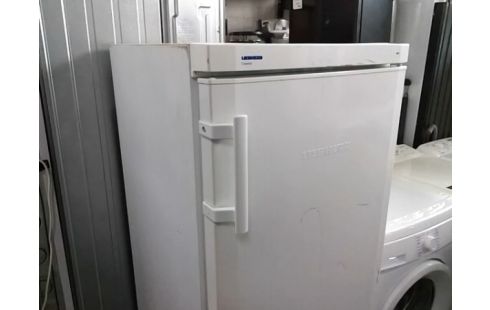 REFRIGERATEUR CONGELATEUR LIEBHERR 324L + 21L (BEAUCOUP DE RAYURES)