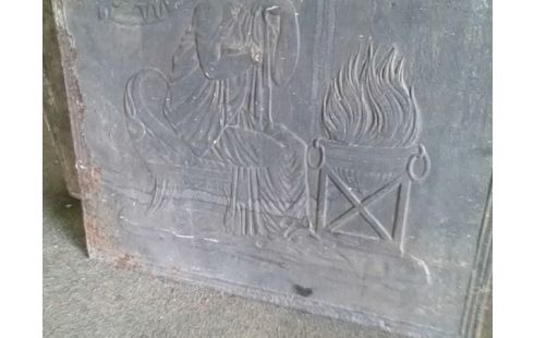 PLAQUE DE CHEMINEE 66X67