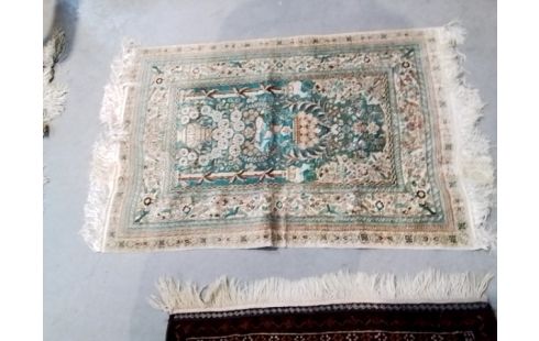 TAPIS 93X62 ROSE ET BEIGE