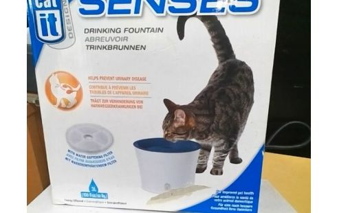 FONTAINE A EAU POUR CHAT