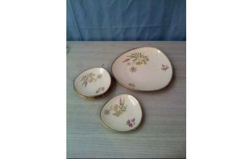 TELLER-SET <WINTERLING BAVARIA> 5-TLG. FLORAL