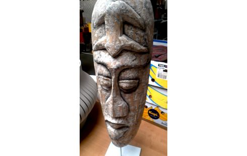 MASQUE DECORATIF DESSUS PIED