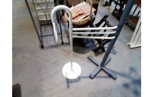 PORTE SERVIETTE METAL BLANC