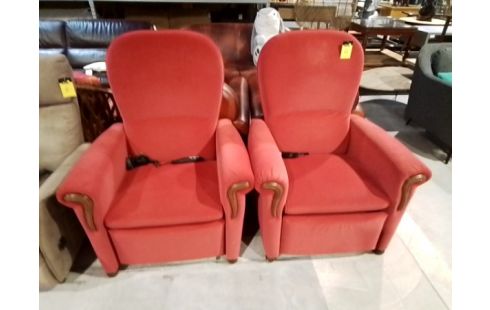 FAUTEUIL ELECTRIQUE VELOURS ROUGE