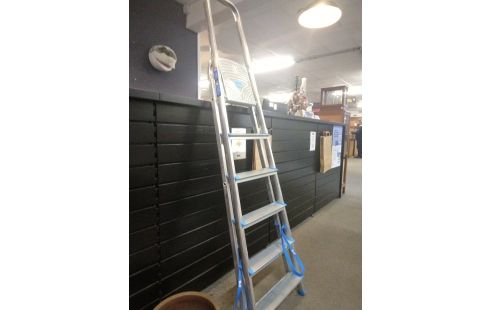 ESCABEAU MAC ALLISTER 5 MARCHES