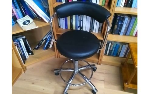 FAUTEUIL DE BUREAU NOIR SUR ROULETTES