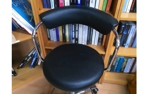 FAUTEUIL DE BUREAU NOIR SUR ROULETTES