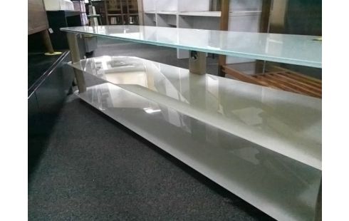 MEUBLE TV PLATEAUX VERRES