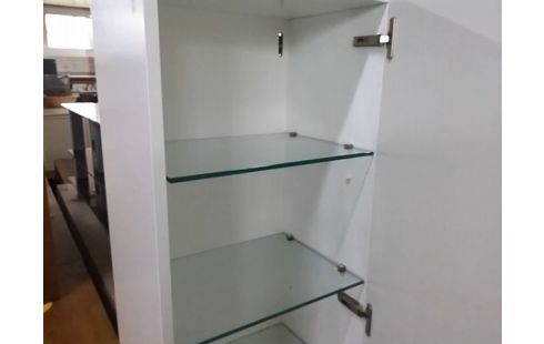 COLONNE AVEC ETAGERES EN VERRES