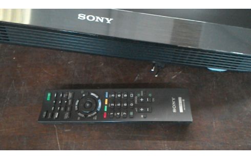 TV LCD SONY AVEC TELECOMMANDE TNT HD
