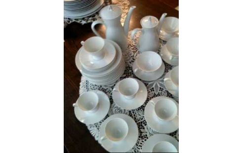 KAFFEESERVICE 47-TLG. <ROSENTHAL> WEISS