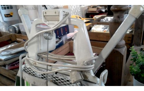 BÜGELBRETT WEISS METALL