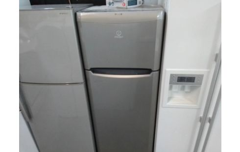 REFRIGERATEUR CONGELATEUR INDESIT GRIS CHROME