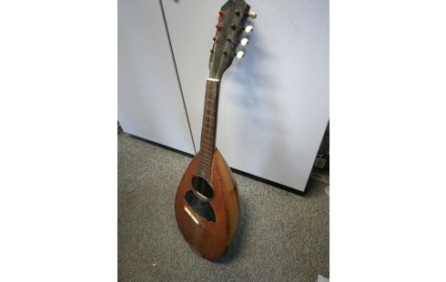 MANDOLINE DECORATION