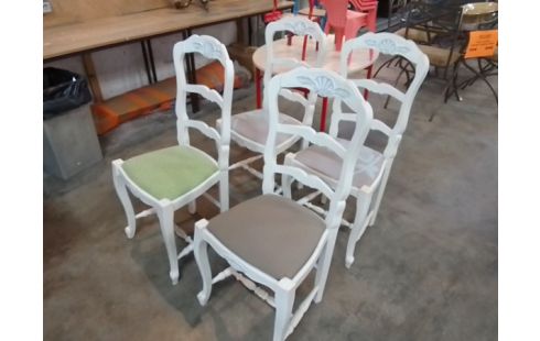 4 CHAISES PEINT BLANCHE