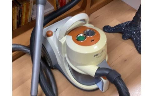 ASPIRATEUR PHILIPS JAUNE ORANGE SANS SAC