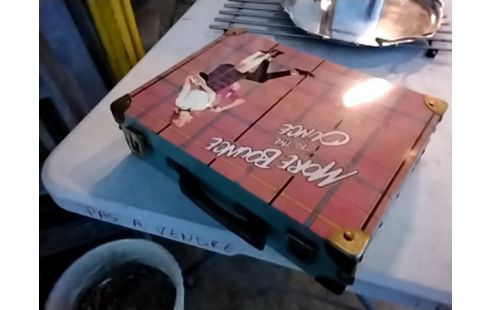 VALISE METAL VINTAGE