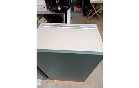 MEUBLE DE CUISINE HAUT MODERNE/ NEUF ACCRSV