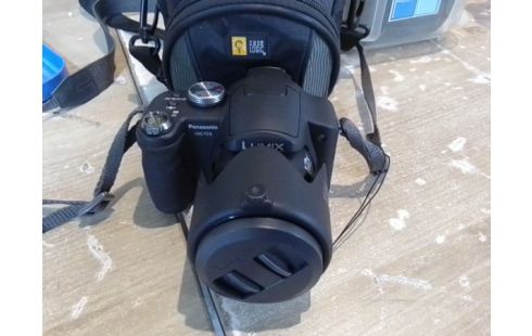 APPAREIL PHOTO PANASONIC LUMIX + SACOCHE