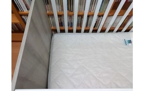 LIT BEBE EVOLUTIF AVEC MATELAS 60x120