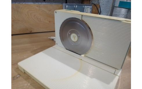 TRANCHEUSE ELECTRIQUE