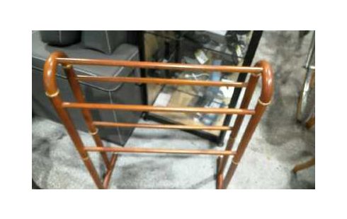 PORTE SERVIETTE BOIS