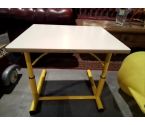 BUREAU ENFANTPIEDS METAL JAUNE   ENFANT PIEDS METAL JAUNE