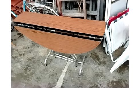 TABLE FORMICA PLIANTE