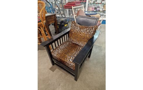 FAUTEUIL MORRIS TISSU LÉOPARD