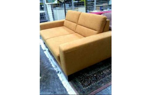 SOFA 2,5 SITZER FARBE MANGO