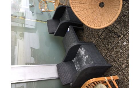 2 CHAISES + TABLE DE JARDIN EN ETAT