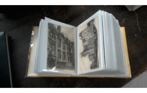 ALBUM DE CARTES POSTALES COLLECTION