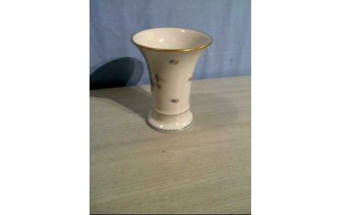 VASE >SCHUMANN> WEISS FLORAL GOLDF. VERZIERT