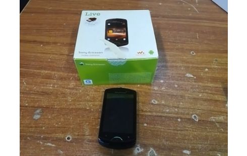 SONY ERICSSON WT19i NOIR (AVEC BOITE)