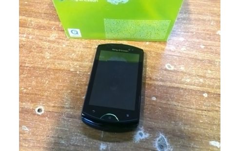 SONY ERICSSON WT19i NOIR (AVEC BOITE)